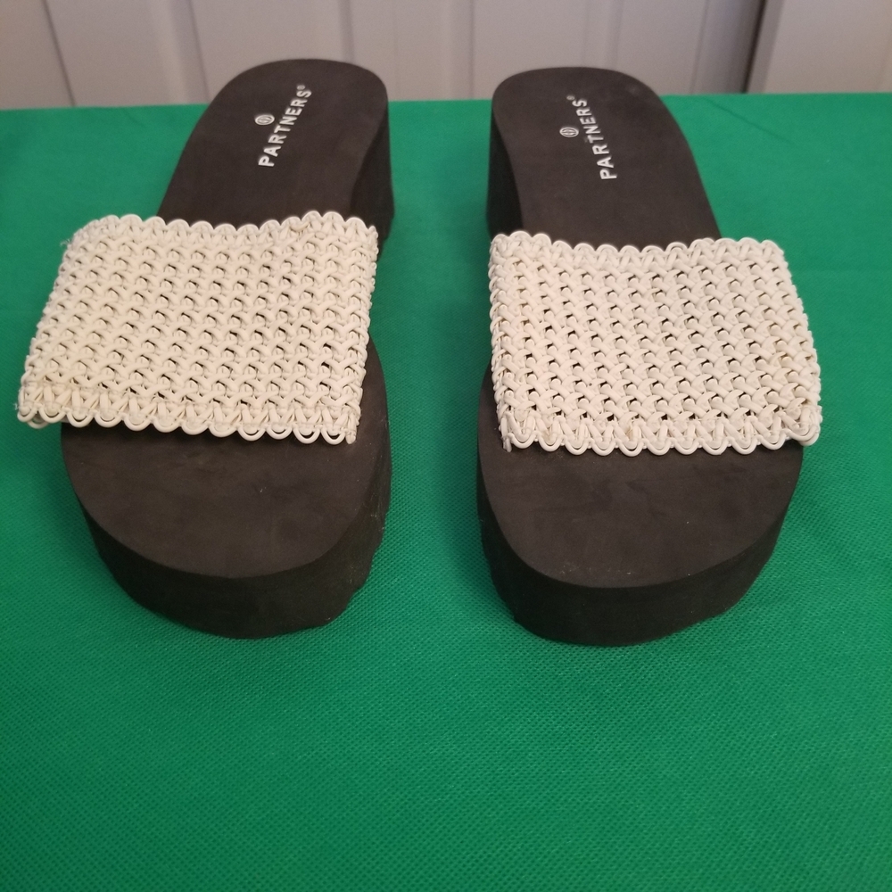 Partners Women's Beige Slide Sandals Size L 9-10 Platform Wedge